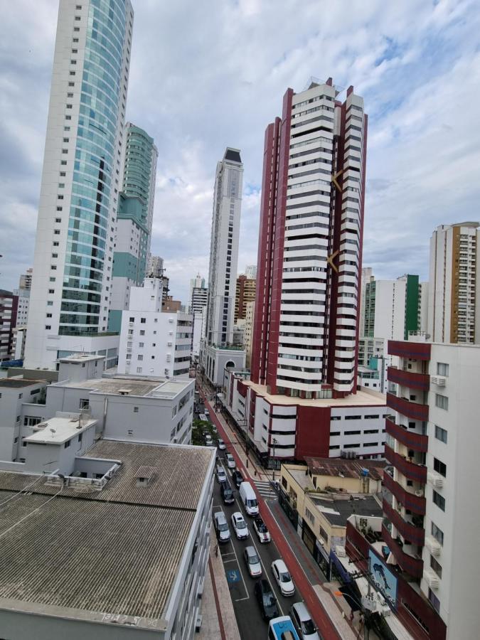 Apto Av Brasil Quadra mar Balneario Camboriu Exterior foto